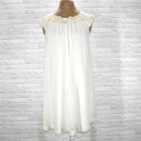 Vintage Other - VINTAGE Nightgown Chemise Negligee Sheer Chiffon Layered Lace Appliques White L